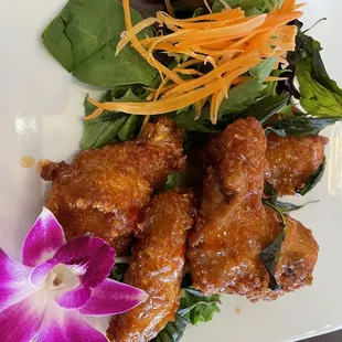 Crispy wings in sweet spicy sauce