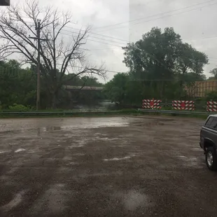 Nice views of river &amp; friendly neighborhood bar