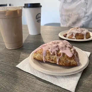 Iced caramel macchiato 4 shots