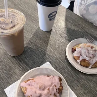 Iced caramel macchiato, hot caramel macchiato, scone, cinnamon roll