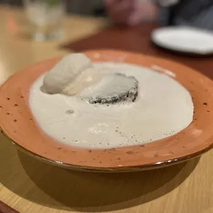Root beer float cake.