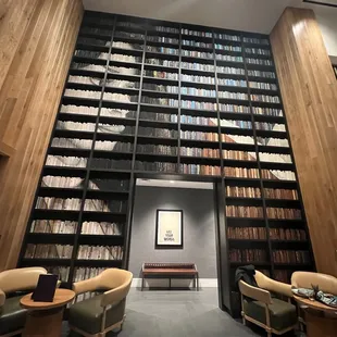 Art instillation " The Reader".