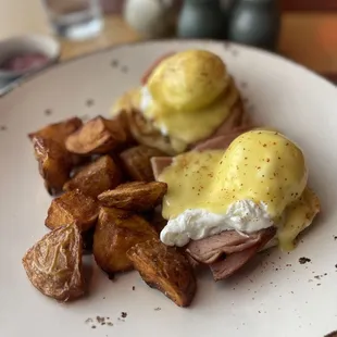 Eggs Benedict