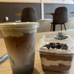 Earth Late and Ube cake