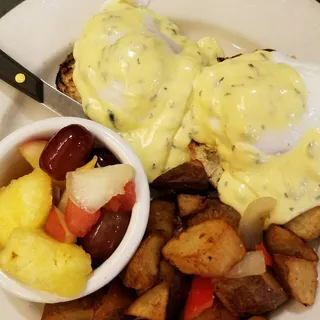 Dungeness Crab Cake Benedict