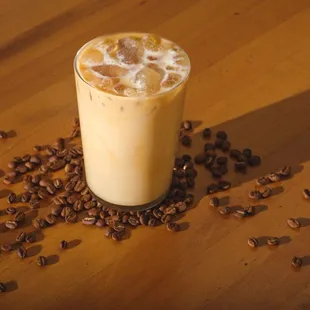 Mazapán iced latte coffee