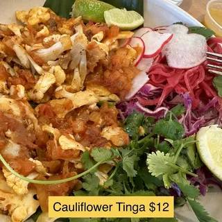 CAULIFLOWER TINGA BOWL