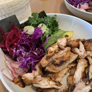 POLLO ADOBADO BOWL