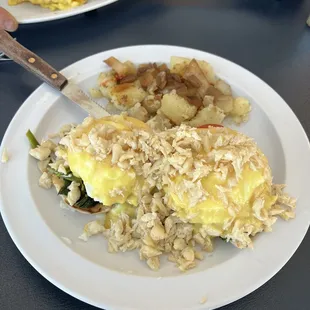 Lump crab Benedict