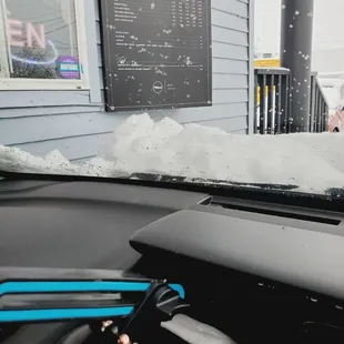 Snowwwwing