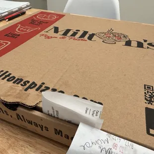 Pizza box