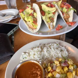 Halibut fish tacos with sides