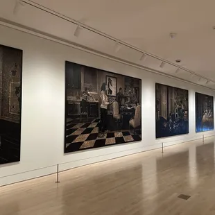 Beautiful carving exhibit - a must see!!