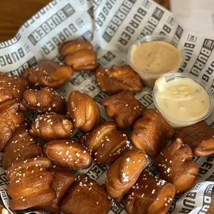 Pretzel Bites