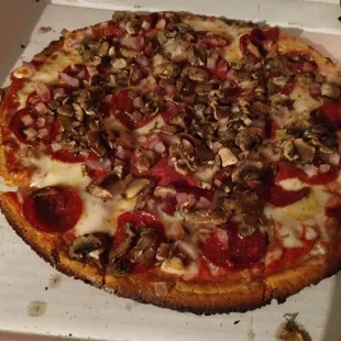 Gluten free crust pizza, one of the best that I&apos;ve ever had!