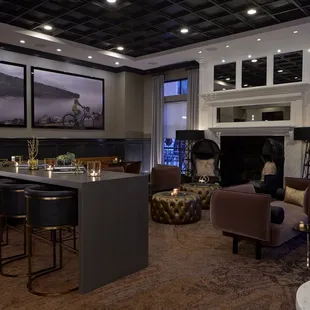 Milwaukee Road Lounge