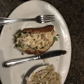 Maine Lobster Roll**