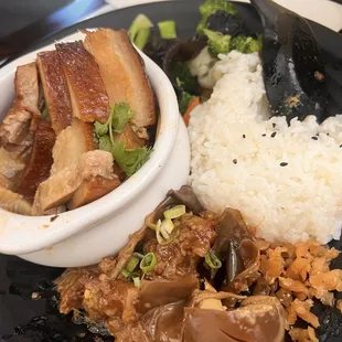 braised pork belly with rice 封肉飯