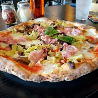 Capricciosa Pizza