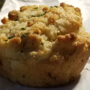Garlic Cheddar Bread 6.8.20 - close-up
