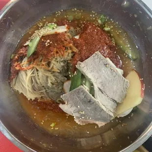 Spicy cold noodles (bibim naengmyeon)