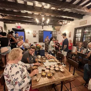 oysters and mussels, interior