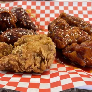 a plate of fried chicken and fried wings