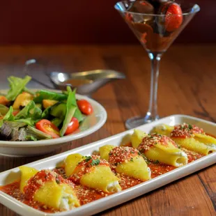 This Valentine's Weekend, we're featuring a three-course menu for $35!