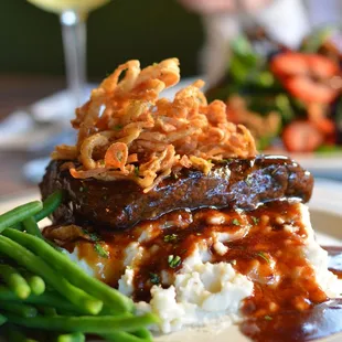 This Valentine's Weekend, we're featuring a three-course menu for $35!