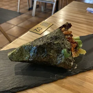 Salmon Skin Handroll