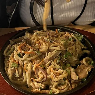 Sizzling Chicken Udon