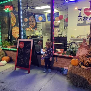 He just couldn&apos;t stop looking inside at his new friends!