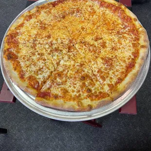 Ny style cheese pizza