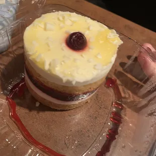 Lemon raspberry cake