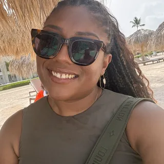 Amanda B.