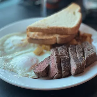 Steak n Eggs