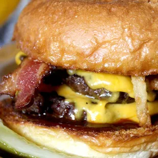 WESTERN BARBECUE BURGER