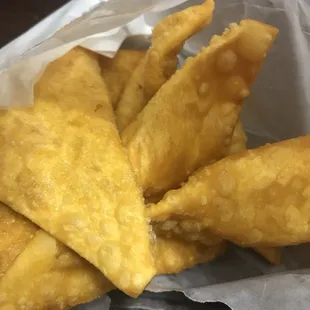 Crab rangoons.