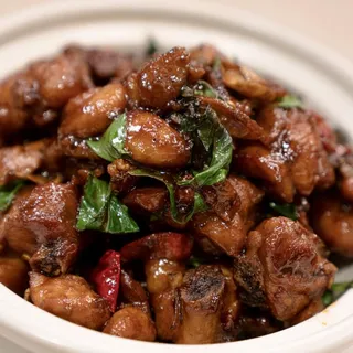 Three Cup Chicken w.Basil