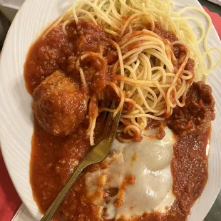 Spaghetti and ice cold Lasagna.