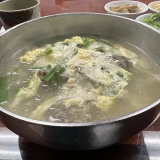 22. Lunch Gal Bi Tang