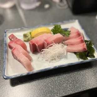 Hamachi Sashimi (Combination C)