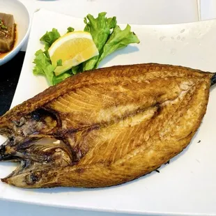 grilled fish, grilled seafood, food, seafood, fish