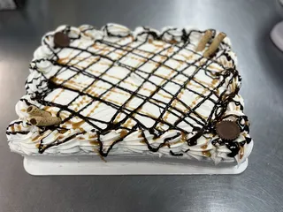 How Sweet It Is Cake Shop