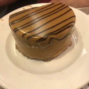 Peanut butter cake