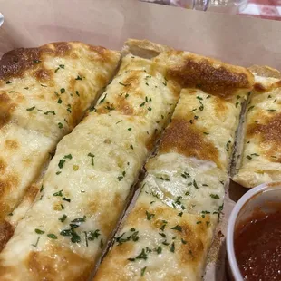 Garlic Bread w/ Cheese