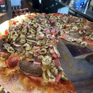 The Italian stallion pizza! Delicious.  Leftovers: Five minutes in the broiler and it was like being at the restaurant again.