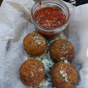 Dom&apos;s Arancini