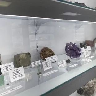 Rocks, minerals, geodes
