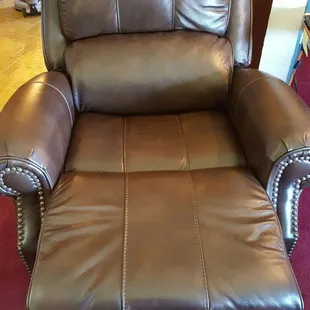 Loooove our new recliner!!!!!